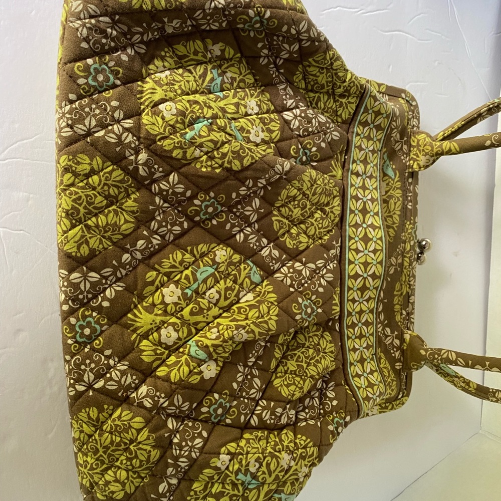 VERA BRADLEY Satchel/Tote/Shoulder Purse Pattern: SITTIN' IN A TREE
Kiss Lock - Picture 7 of 10